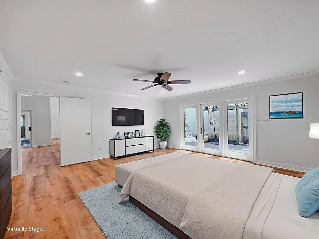 Photo of 910 Enclave Parkway