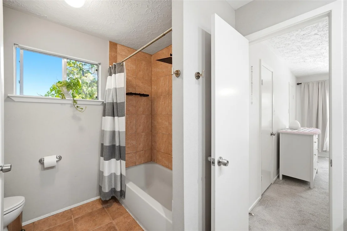 Photo of 4718 Temple Bell Drive