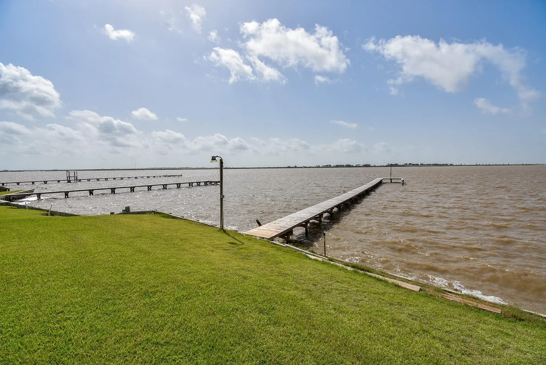 Photo of 2116 W Bayshore Drive