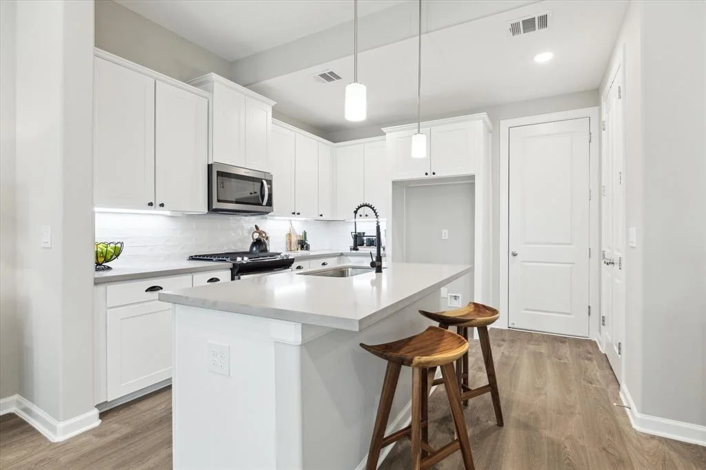 Photo of 6016 T C Jester Boulevard