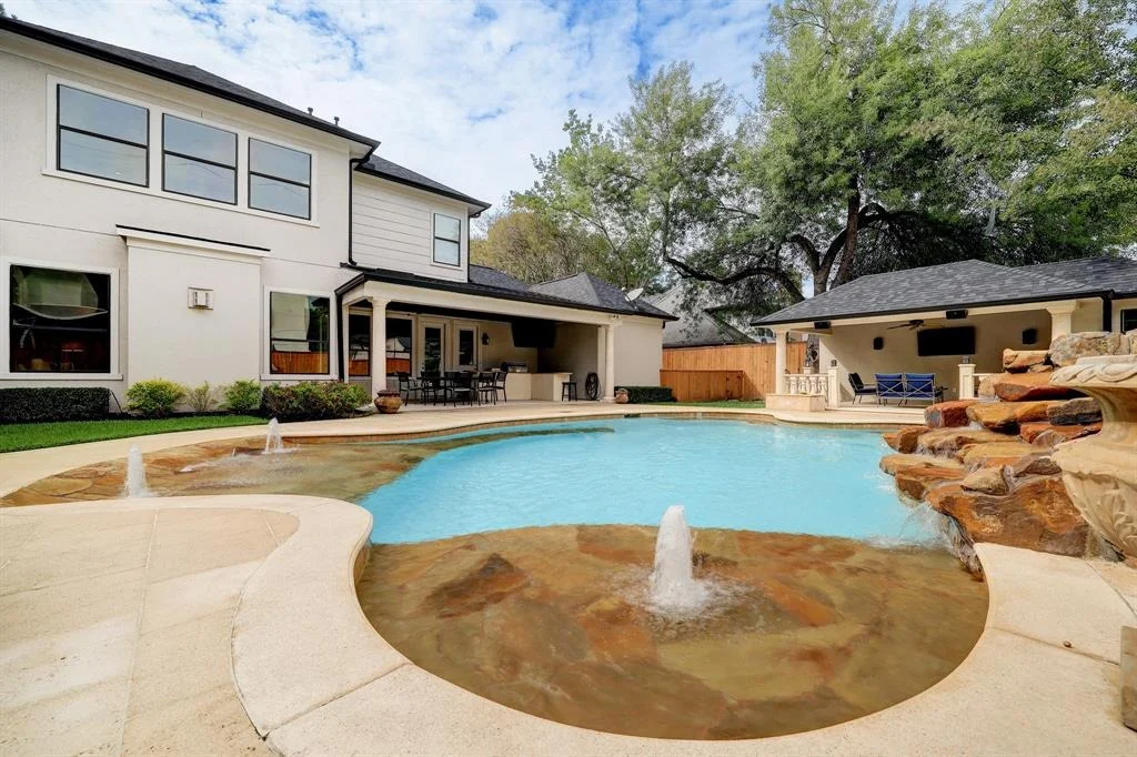 Photo of 1626 Lynnview Drive