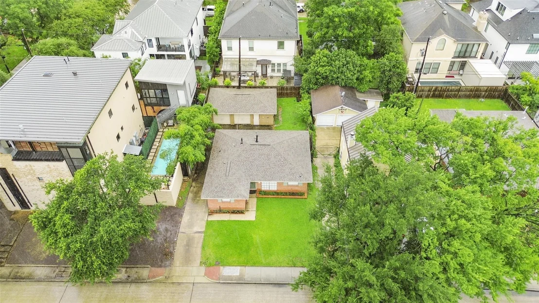 Photo of 6130 Kirby Drive