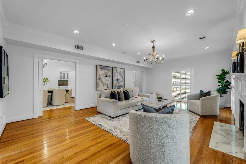 Photo of 2539 Addison Road