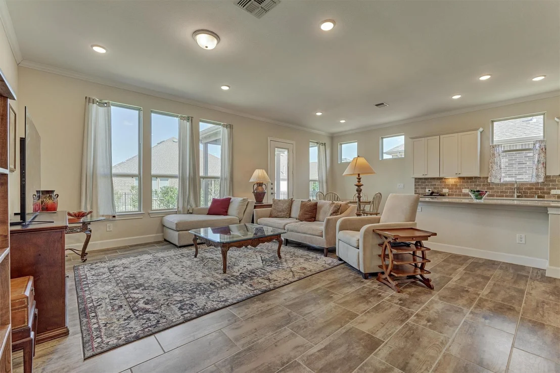 Photo of 132 Chestnut Bay