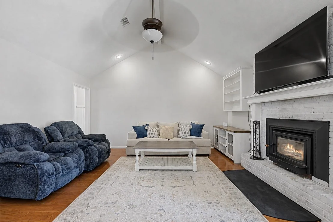 Photo of 16558 Green Meadow Loop