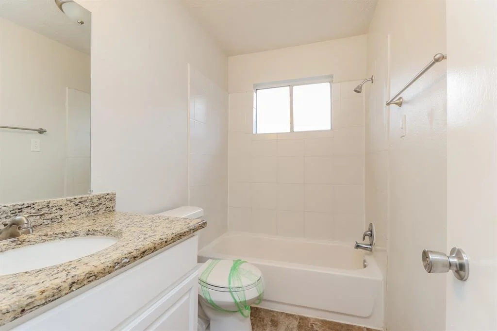 Photo of 5506 Lynngate Drive