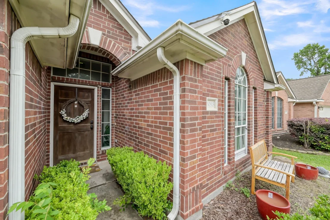 Photo of 30915 Trinket Drive