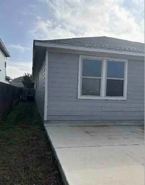 Photo of 374 Triumph Road
