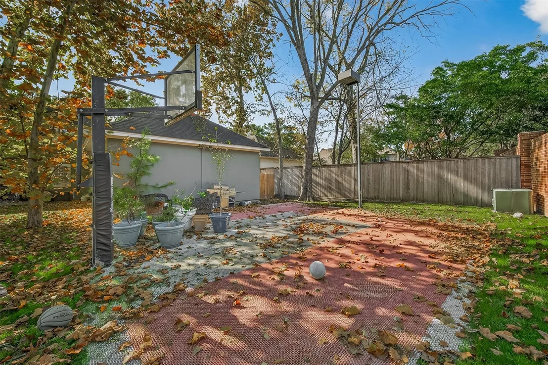 Photo of 19818 Westside Forest Drive