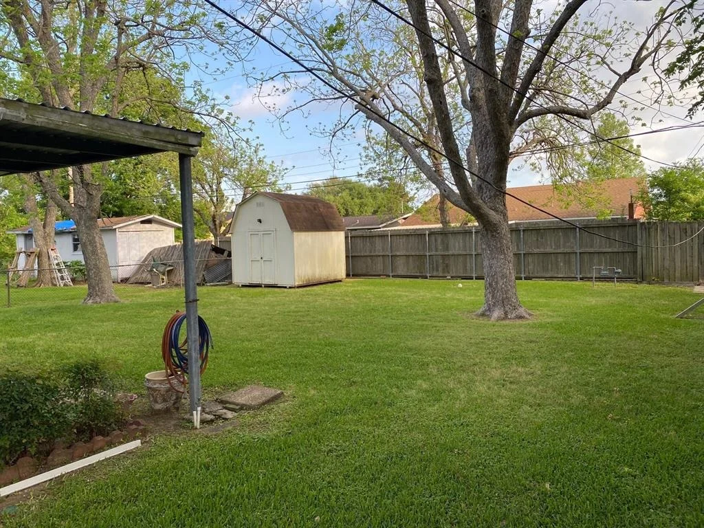 Photo of 3301 Longwood Drive
