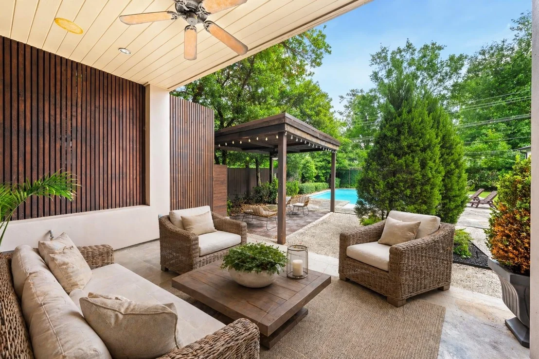Photo of 1116 Danbury Road