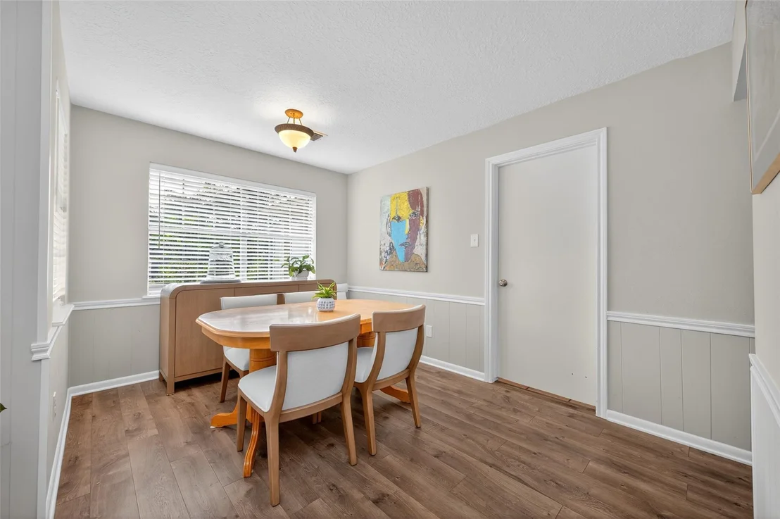 Photo of 105 Glenmora Court