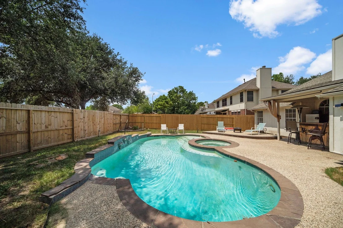 Photo of 14943 Chestnut Falls Drive