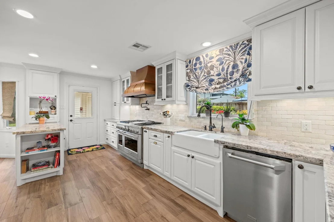 Photo of 14443 Twisted Oak Lane