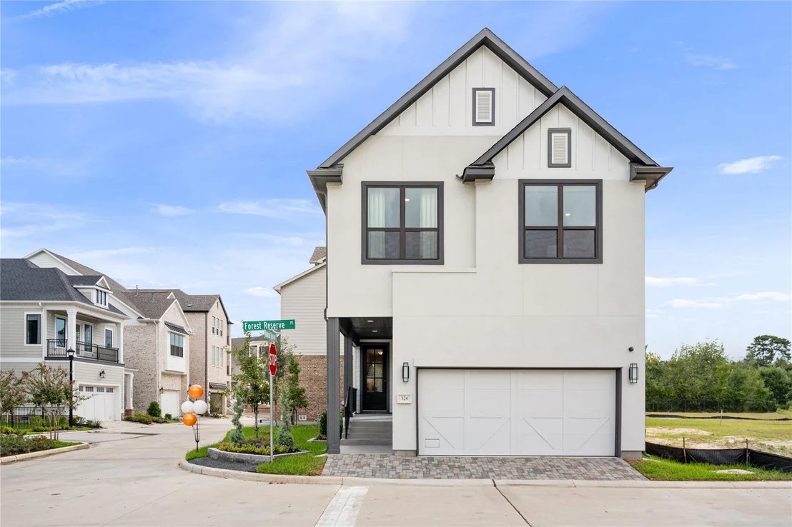 Photo of 324 Forest Reserve Place