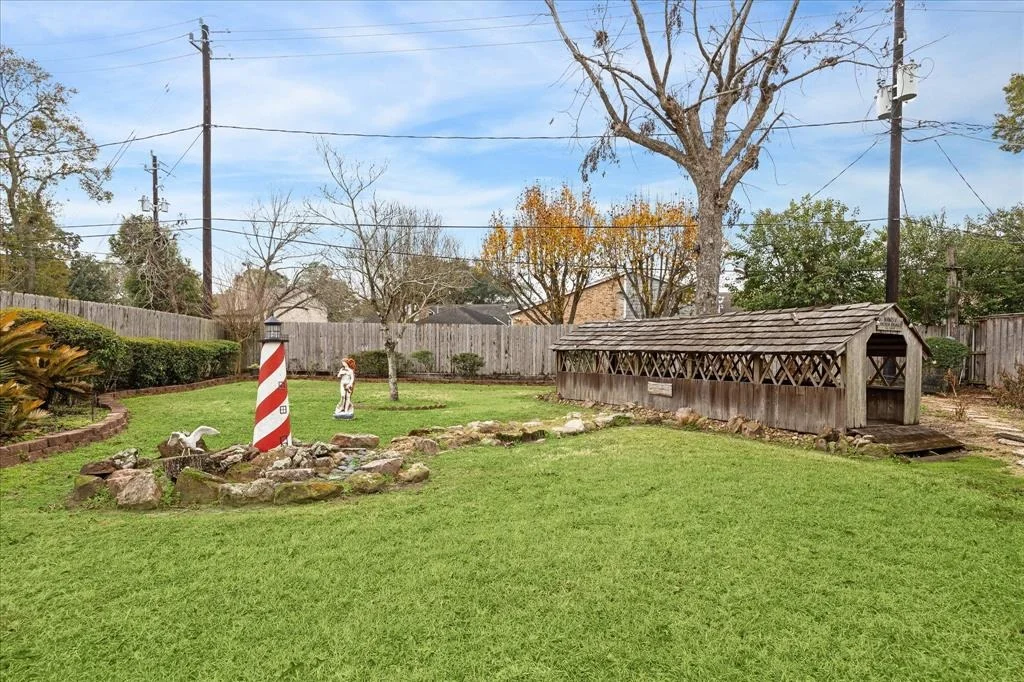 Photo of 10010 Balmforth Lane