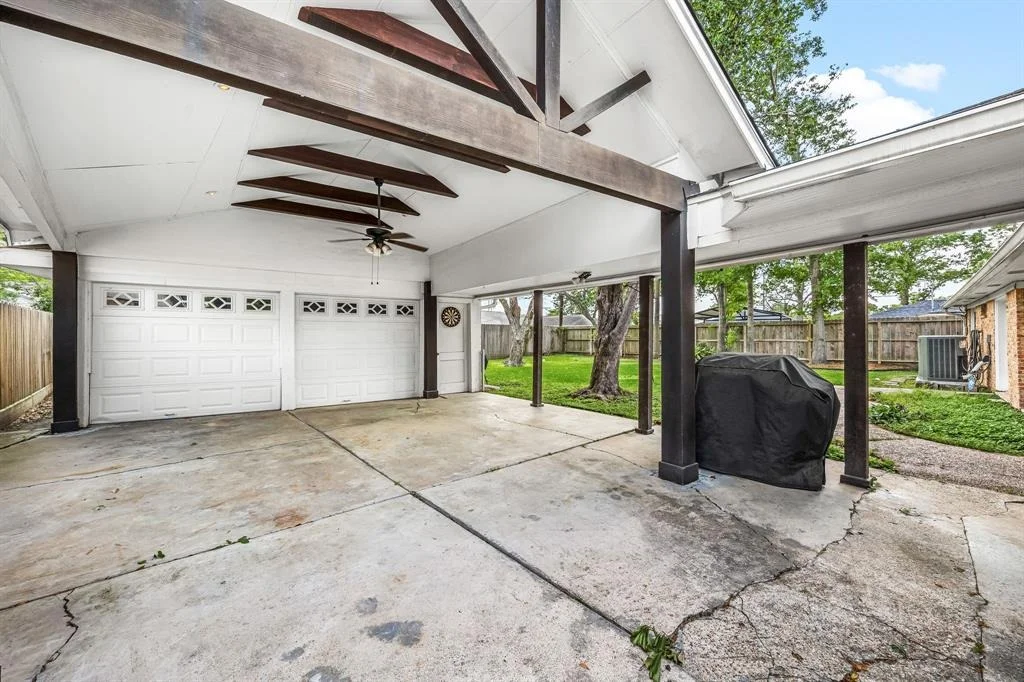 Photo of 8311 Quebec Drive