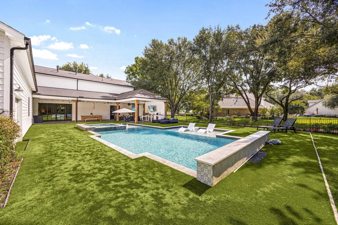 Photo of 3008 S Saddlebrook Lane