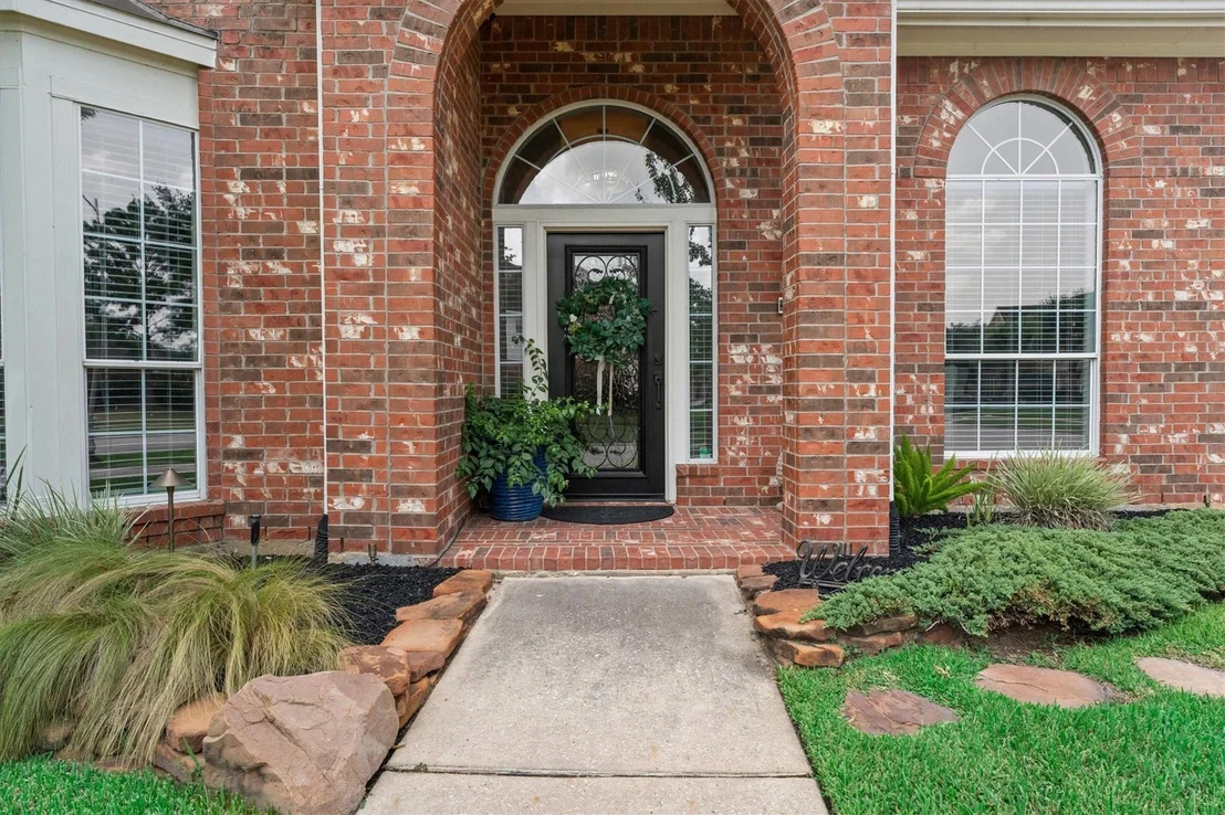 Photo of 6818 Ashton Pines Lane