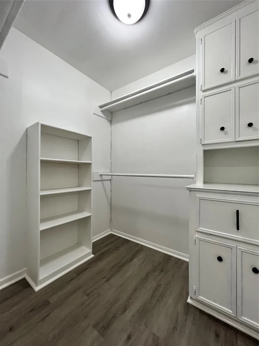 Photo of 5706 Upper Lake Drive