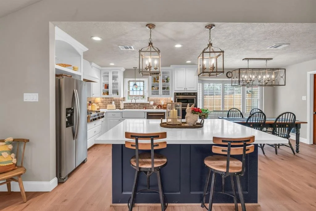 Photo of 302 Shady Glen Lane