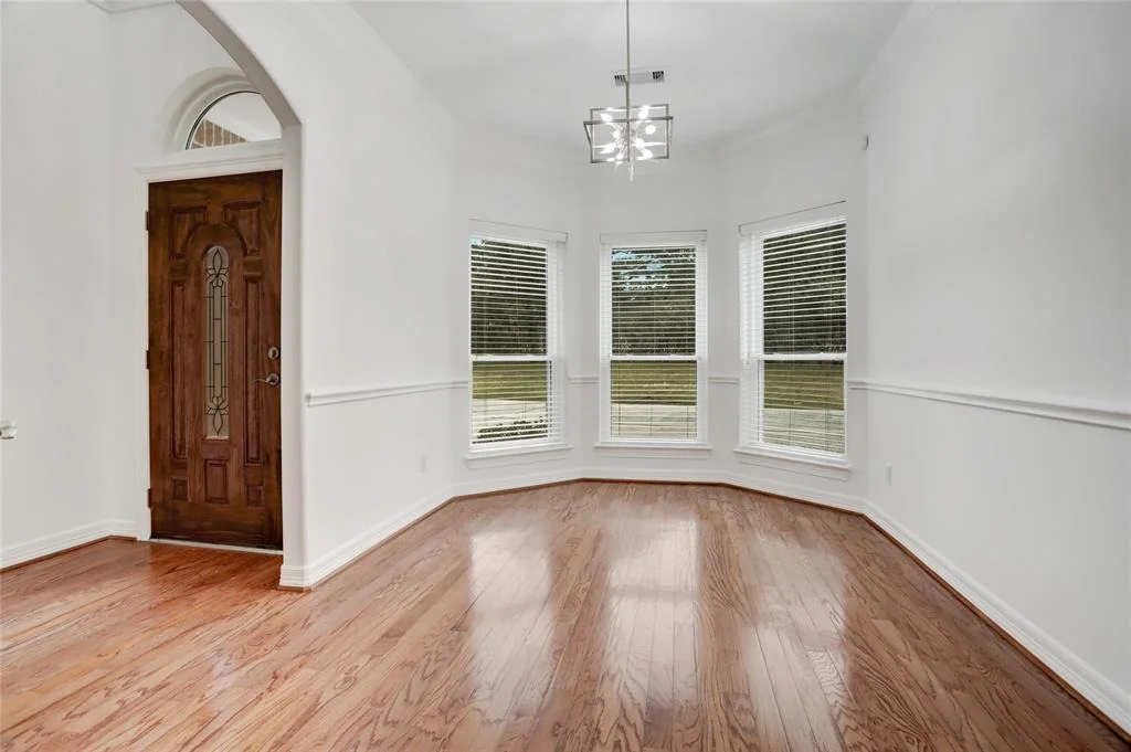 Photo of 7685 Ameswood Road