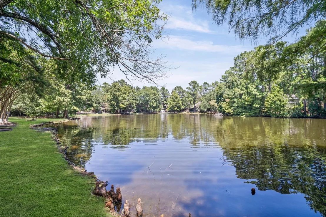 Photo of 13 Lakeridge Drive