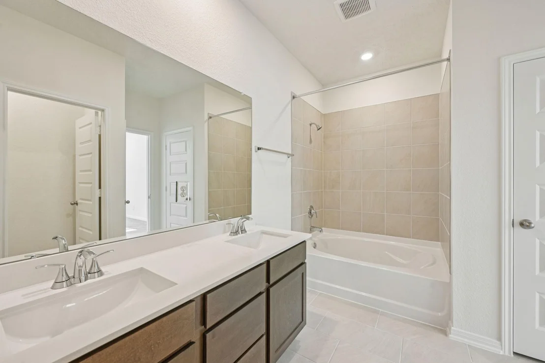Photo of 4801 Seven Oaks Lane