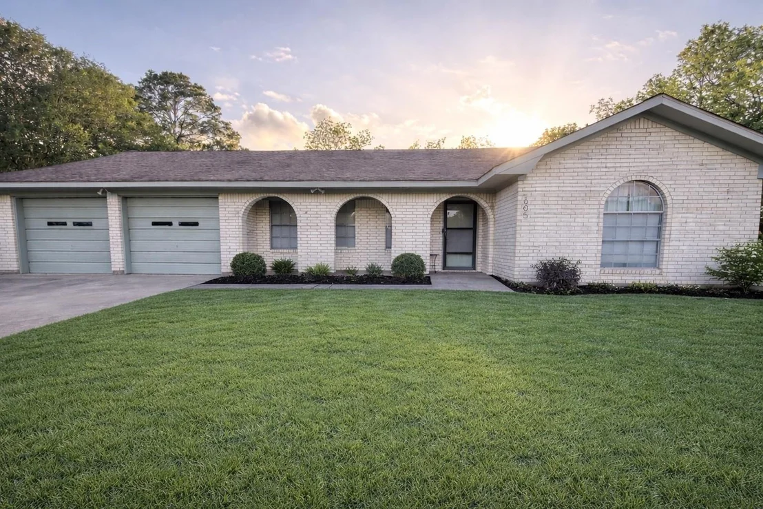 Photo of 605 Clearspring Drive