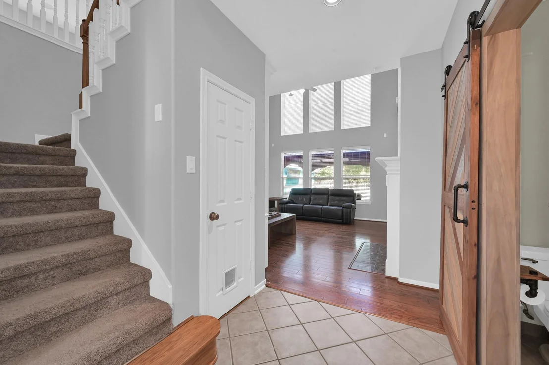 Photo of 7 Sunny Oaks Place