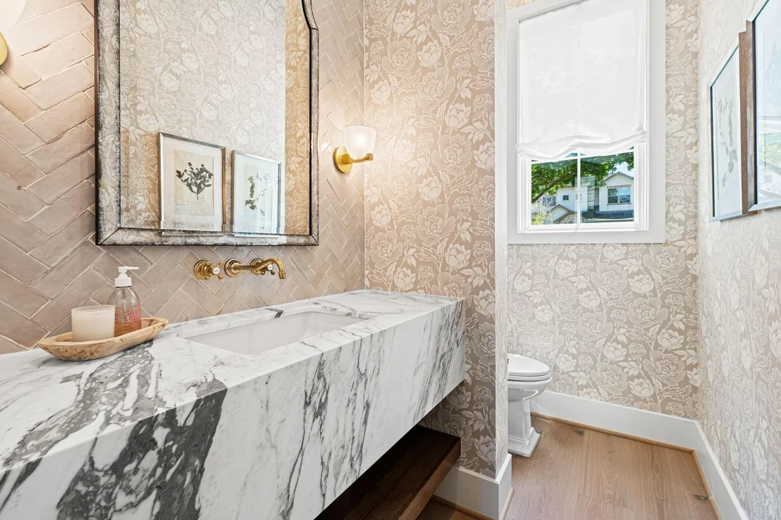 Photo of 8722 Lupton Lane