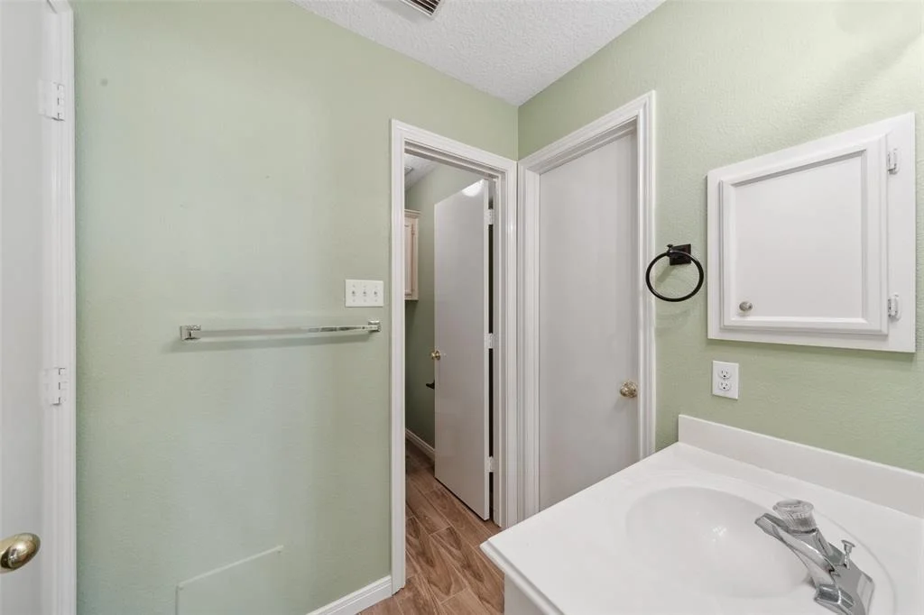 Photo of 4012 Hunnington Drive