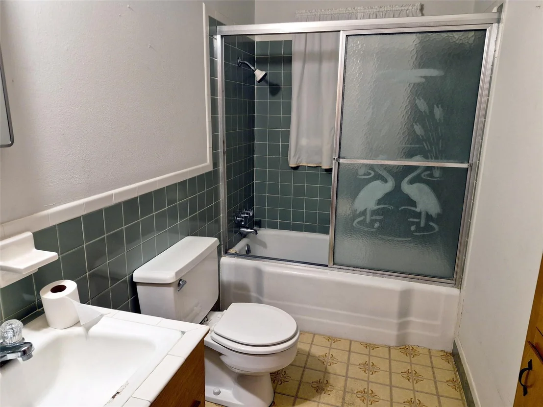 Photo of 613 Southside Drive