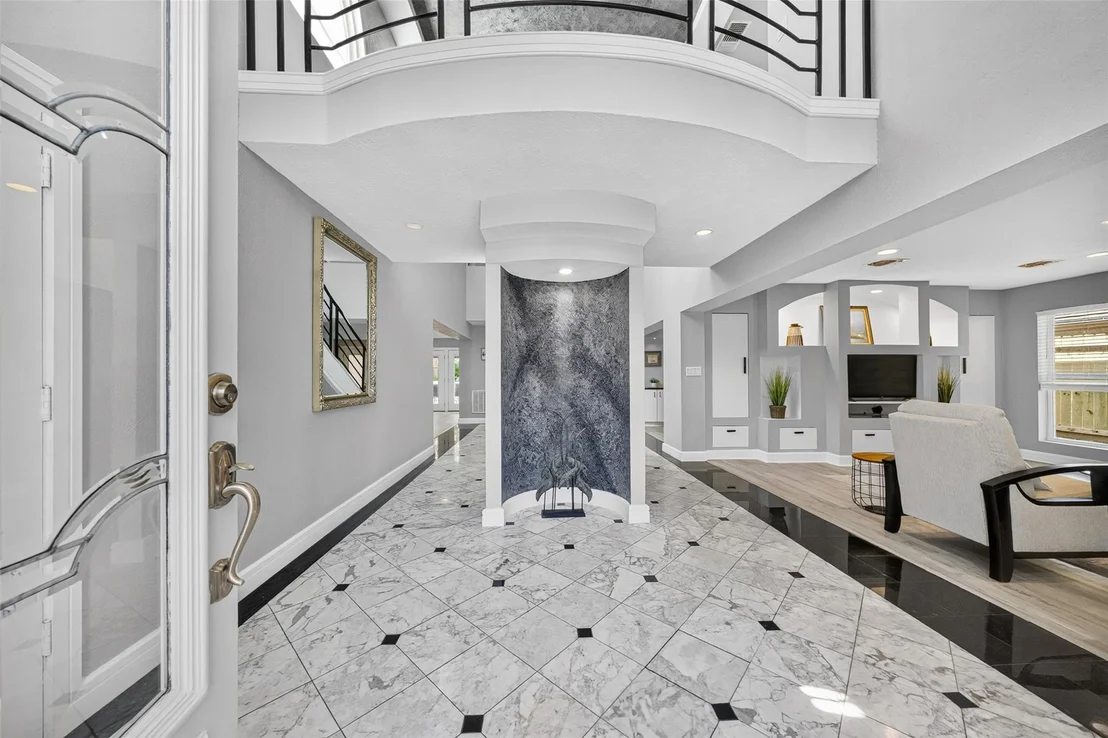 Photo of 1003 Villa Court Drive