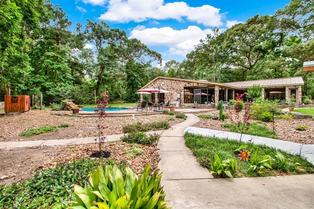 Photo of 22827 Edward Lane