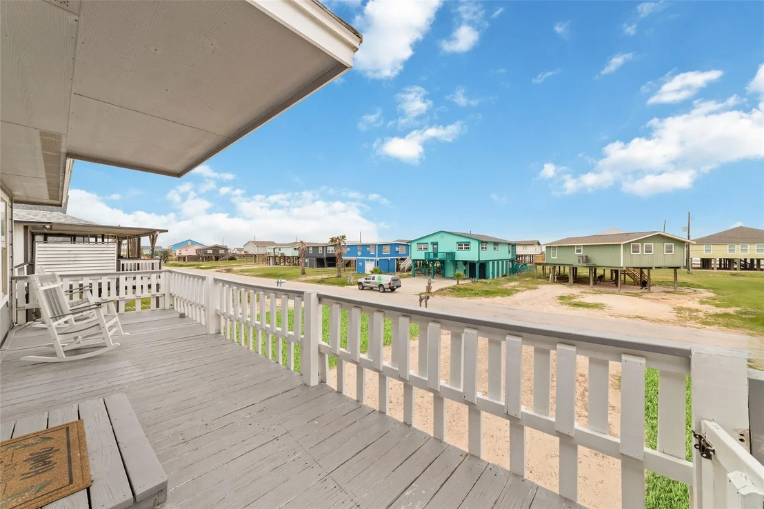 Photo of 610 Seashell Drive