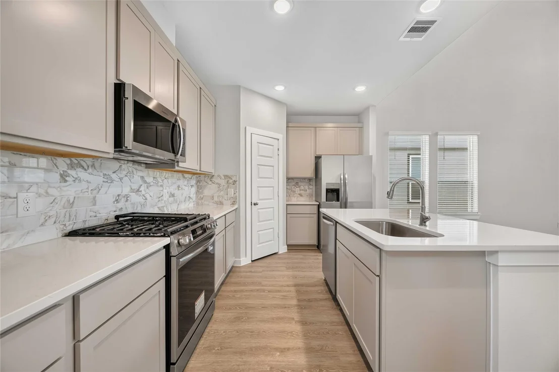 Photo of 1041 Bluebonnet Trails