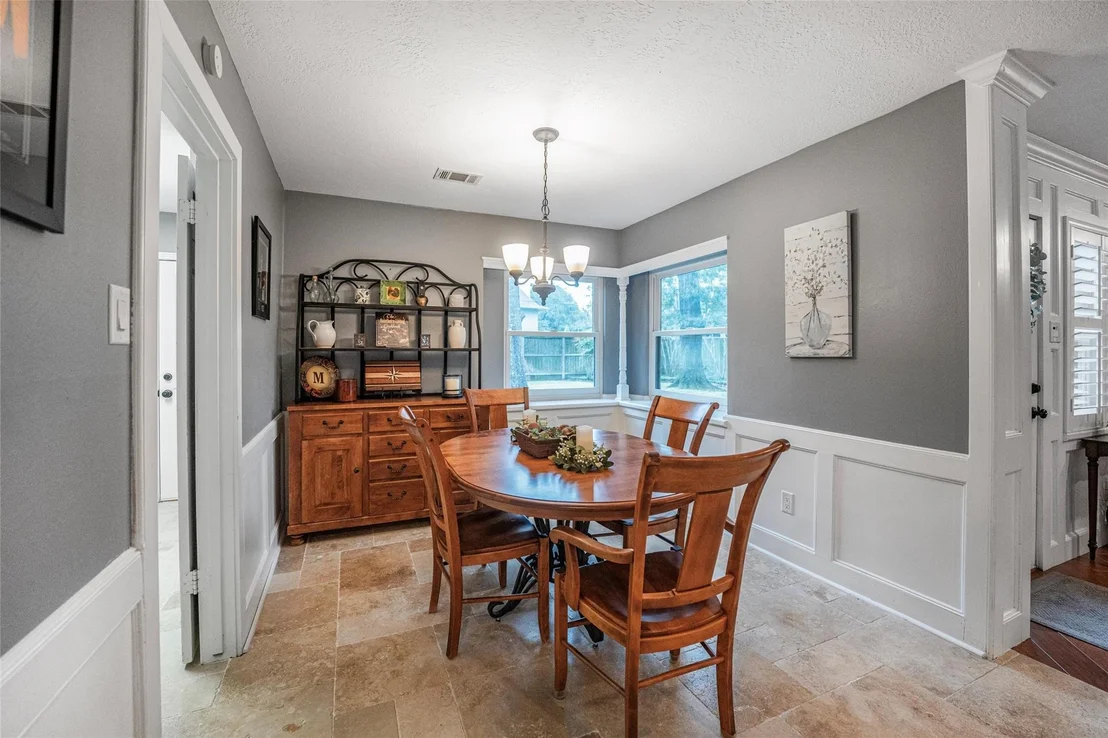Photo of 14610 Carolcrest Drive