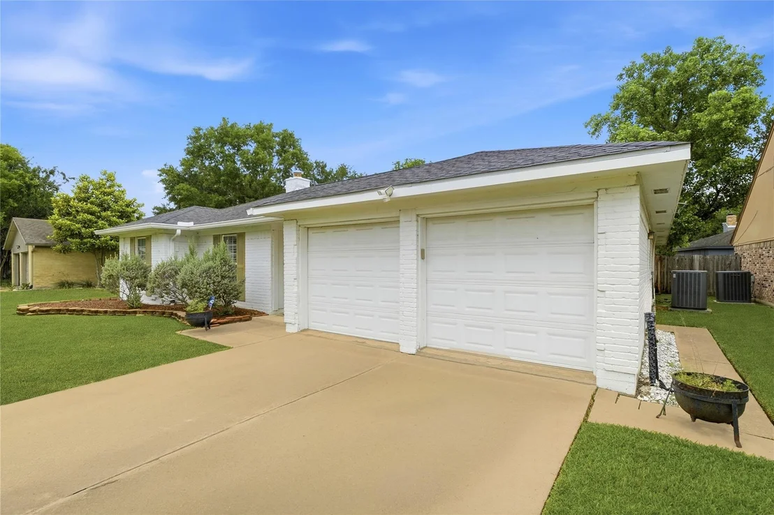 Photo of 15730 Echo Canyon Drive