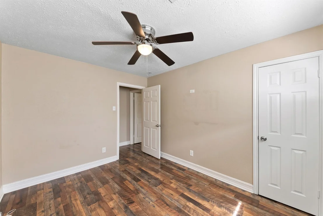 Photo of 4302 Marchant Road