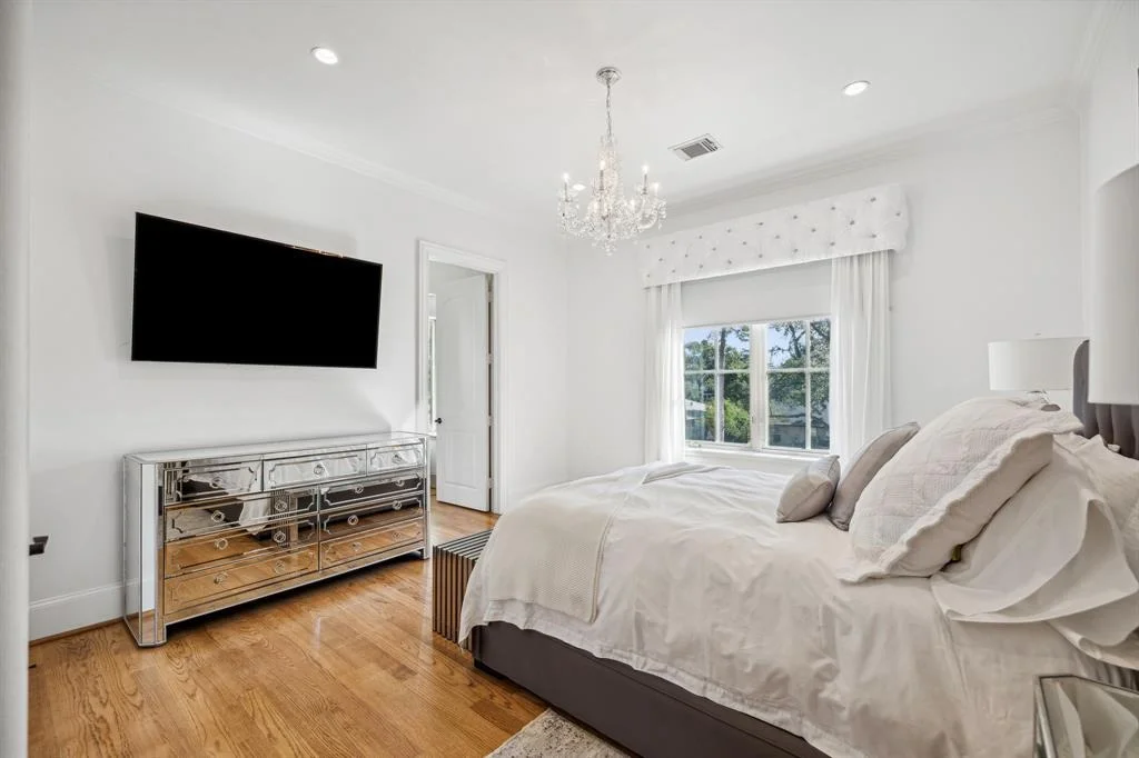 Photo of 5642 Terwilliger Way