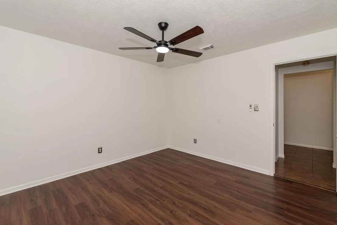 Photo of 7875 Joyce Lane