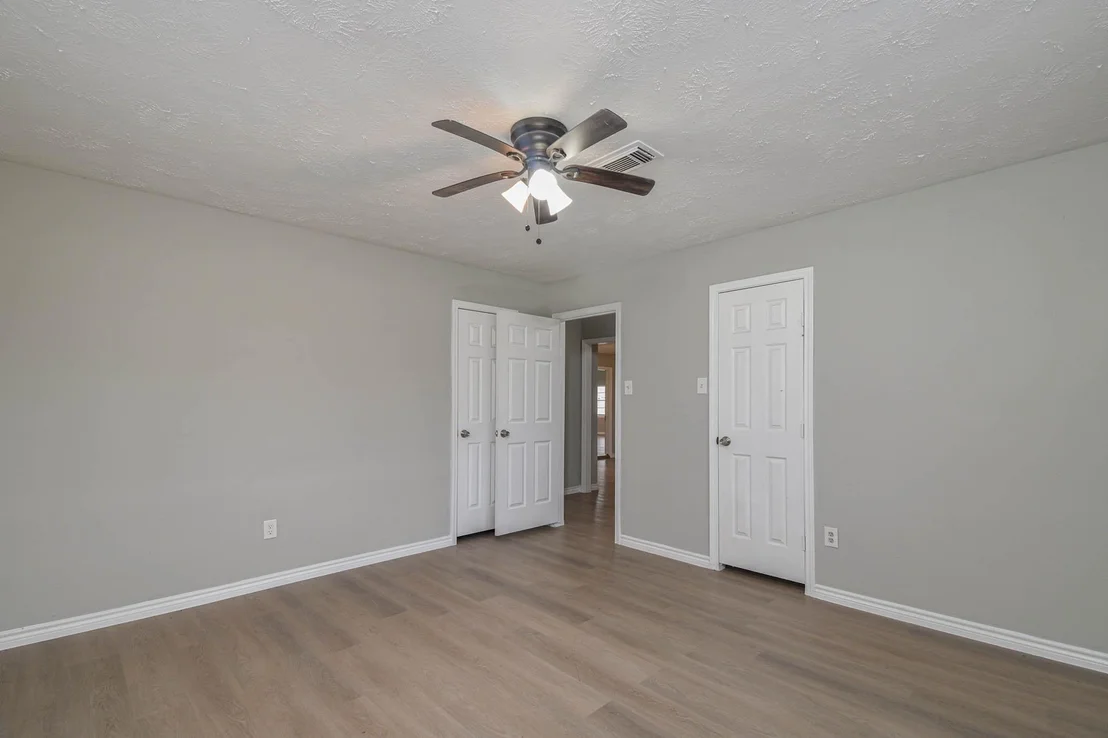 Photo of 2834 Pansy Street