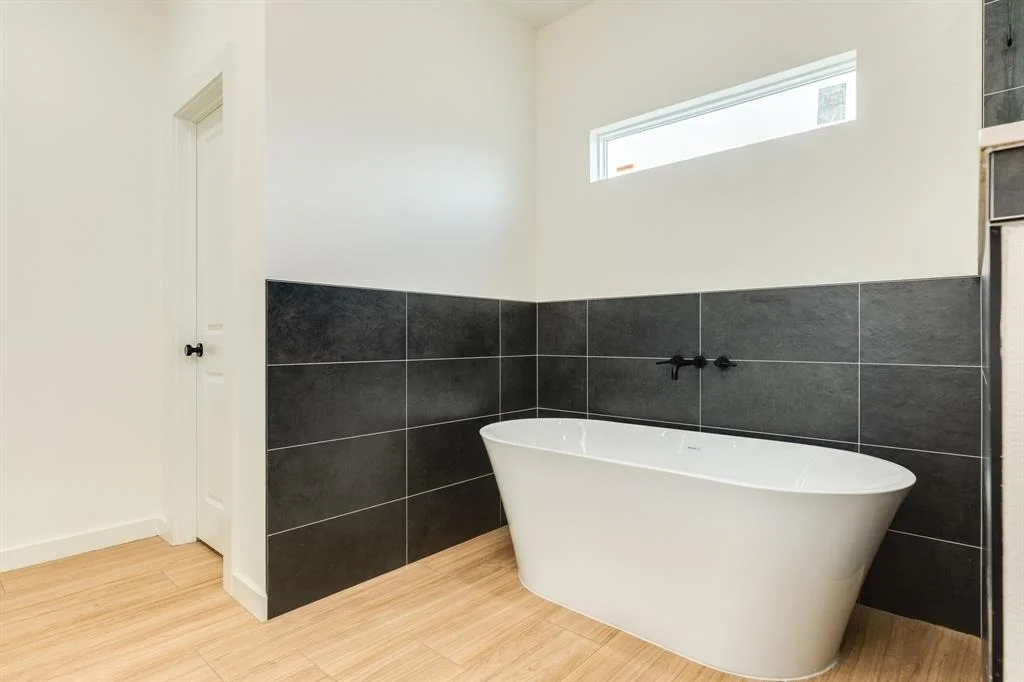 Photo of 301 Highland Park Avenue
