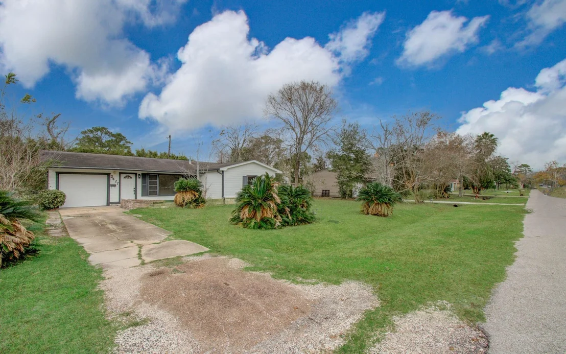 Photo of 2417 Pecan Street