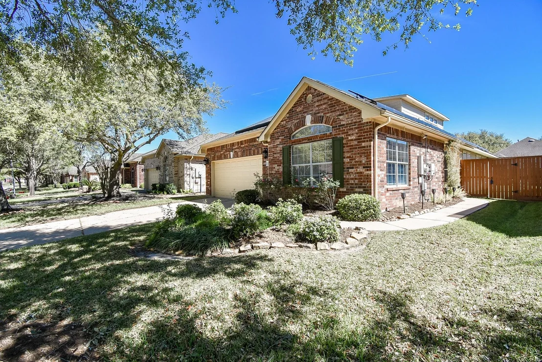 Photo of 5227 Sandyfields Lane