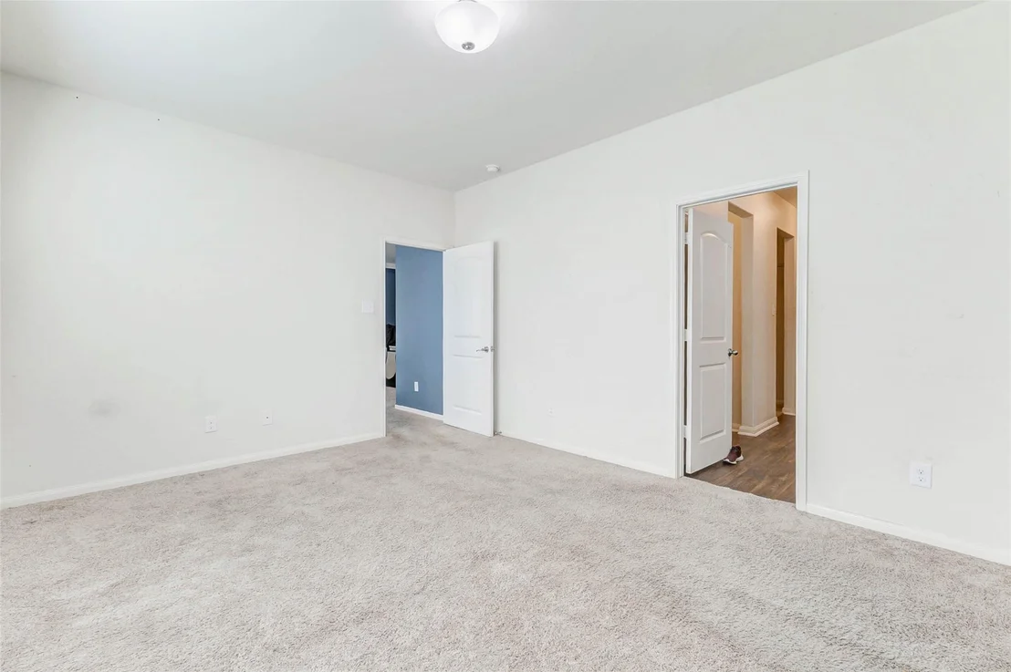 Photo of 2098 Saras Way