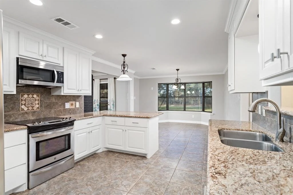 Photo of 608 Meadow Lane