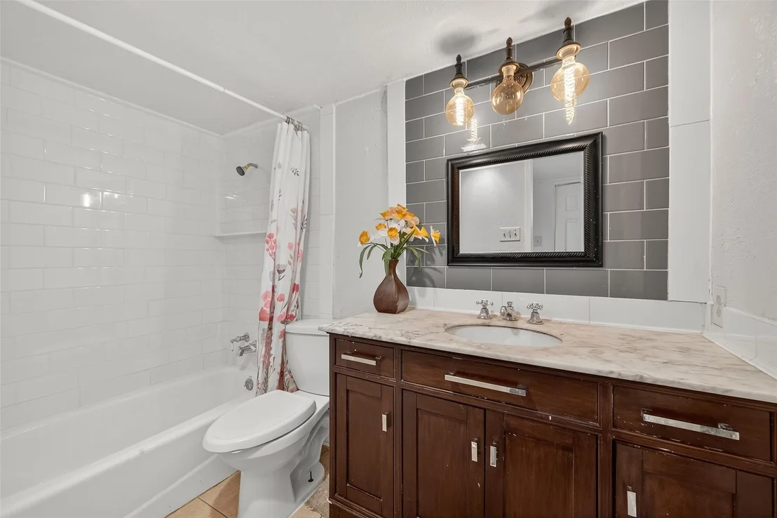 Photo of 5039 Shadowridge Drive