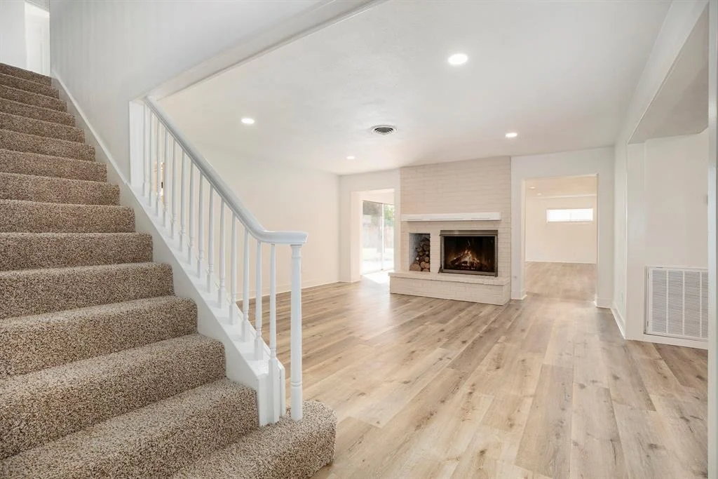 Photo of 223 Pin Oak Drive
